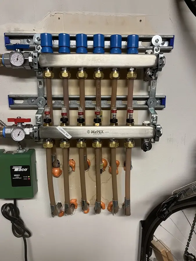 Plumber performing Leak Detection at a residential property in Calhoun